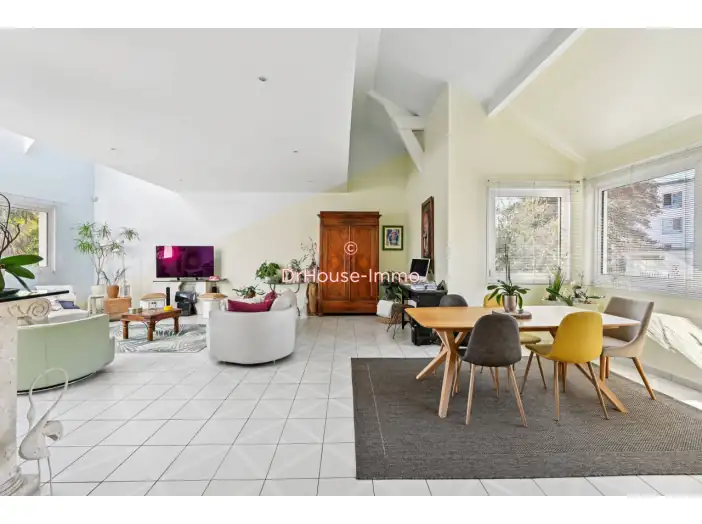 Maison 8 pièces de 210 m² - Eaubonne (95600)