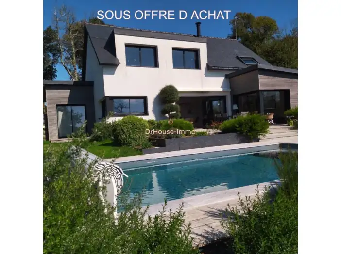 Maison 7 pièces de 191 m² - Guidel (56520)