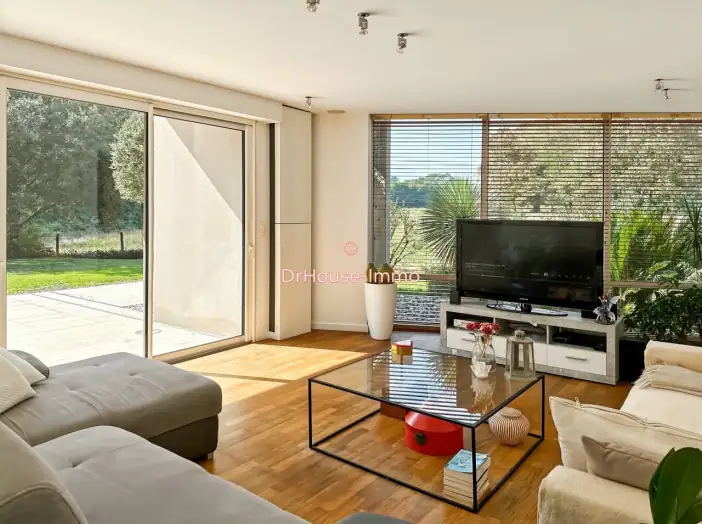 Maison 5 pièces de 167 m² - Saint-Vincent-de-Paul (40990)