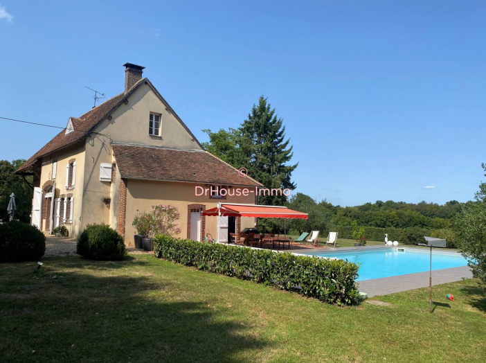 Maison 7 pièces de 208 m² - Dracy (89130)