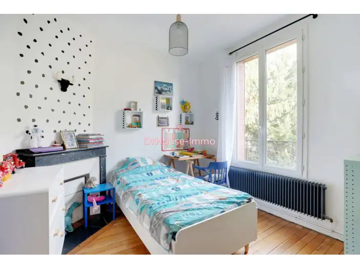 Maison 6 pièces de 75 m² - Bois-Colombes (92270)