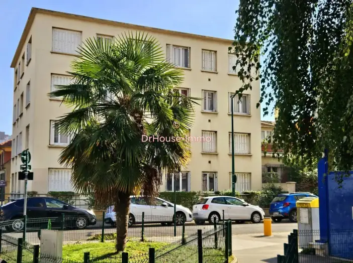 Appartement 2 pièces de 47 m² - Colombes (92700)