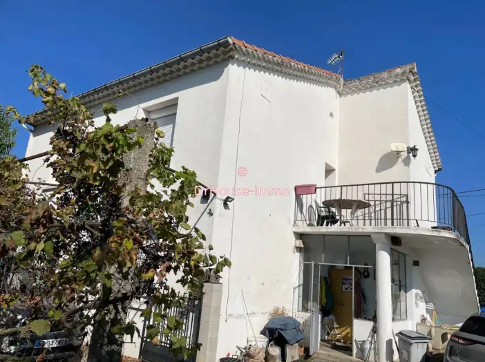 Maison 6 pièces de 115 m² - Alès (30100)