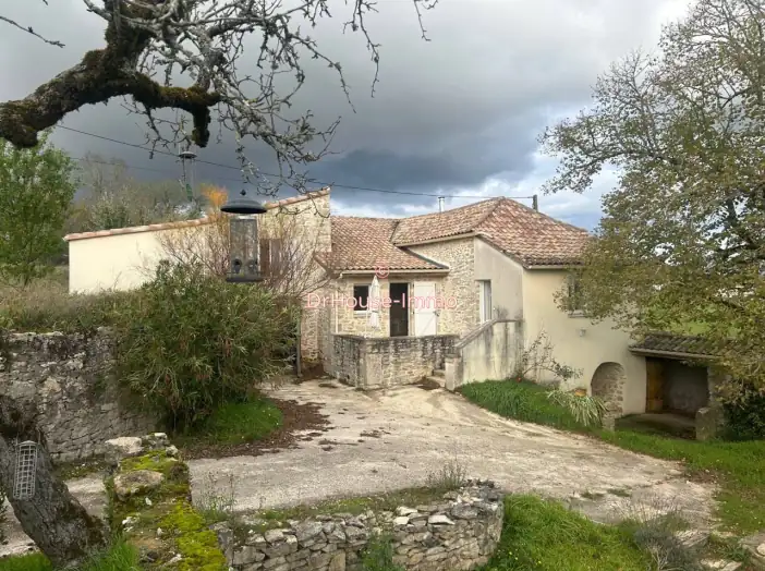 Maison 7 pièces de 170 m² - Cahors (46000)