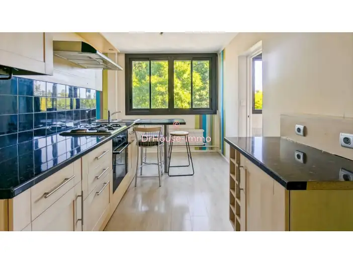 Appartement 3 pièces de 73 m² - Champagne-au-Mont-d'Or (69410)