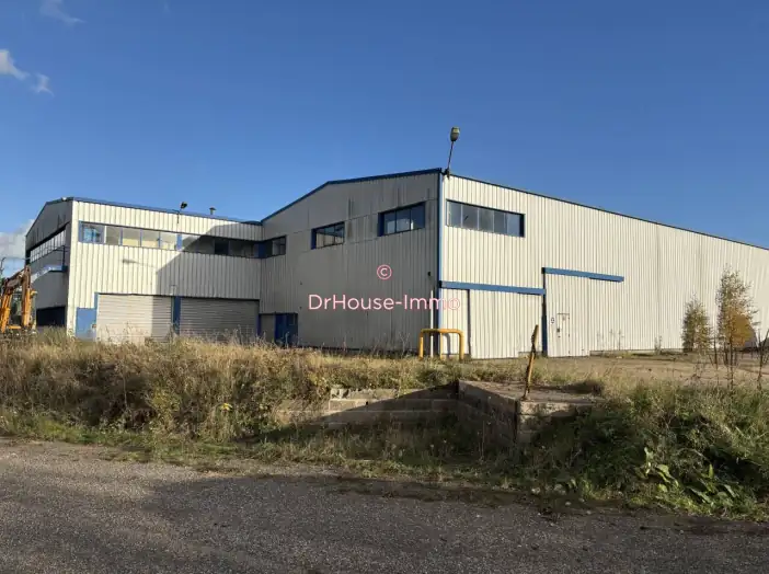 Bureau 4 pièces de 3 300 m² - Tancarville (76430)