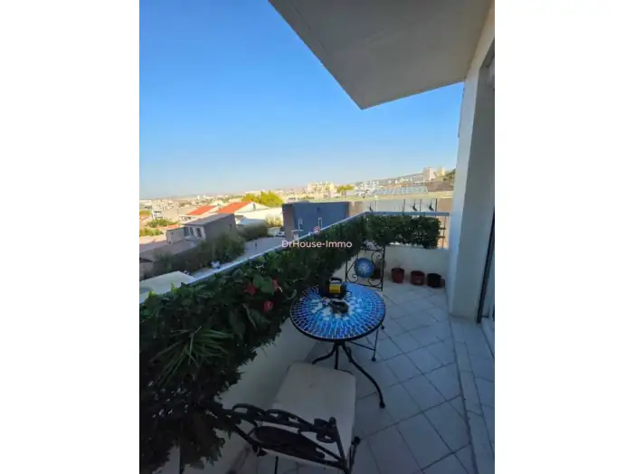 Appartement 4 pièces de 95 m² - Marseille (13014)