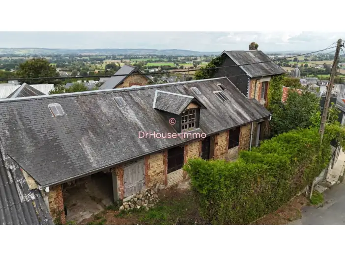 Maison 2 pièces de 90 m² - Saint-Sever-Calvados (14380)