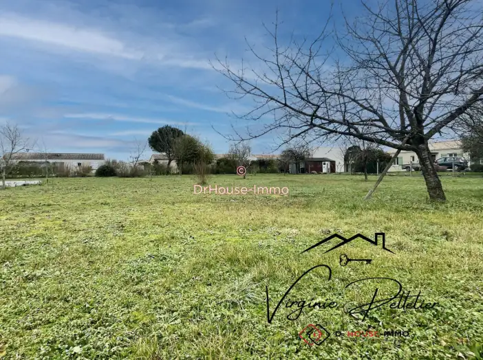 Terrain de 800 m² - Maillé (85420)