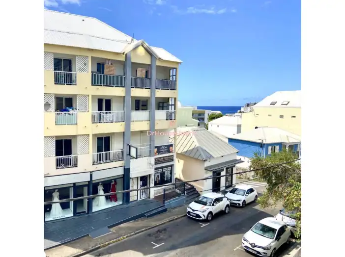 Appartement 3 pièces de 72 m² - Saint-Denis (97400)