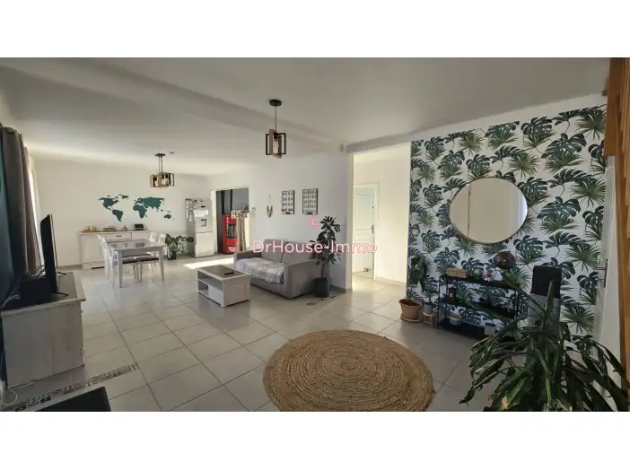 Maison 7 pièces de 140 m² - Changé (72560)