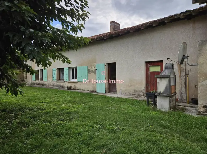 Maison 5 pièces de 80 m² - Saint-Antoine-Cumond (24410)