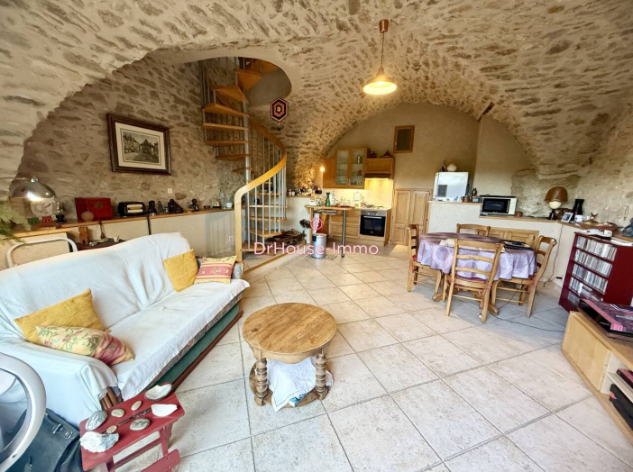 Maison 3 pièces de 67 m² - La Tour-d'Aigues (84240)