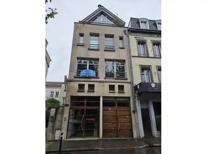 Maison 10 pièces de 292 m² - Troyes (10000)