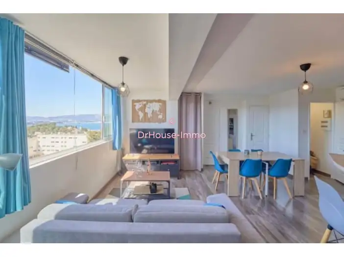 Appartement 2 pièces de 46 m² - Saint-Mandrier-sur-Mer (83430)
