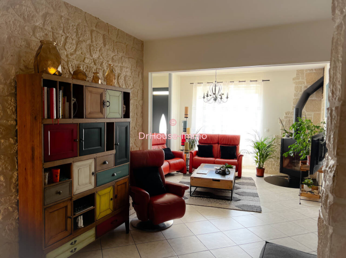 Maison 9 pièces de 193 m² - Luçon (85400)