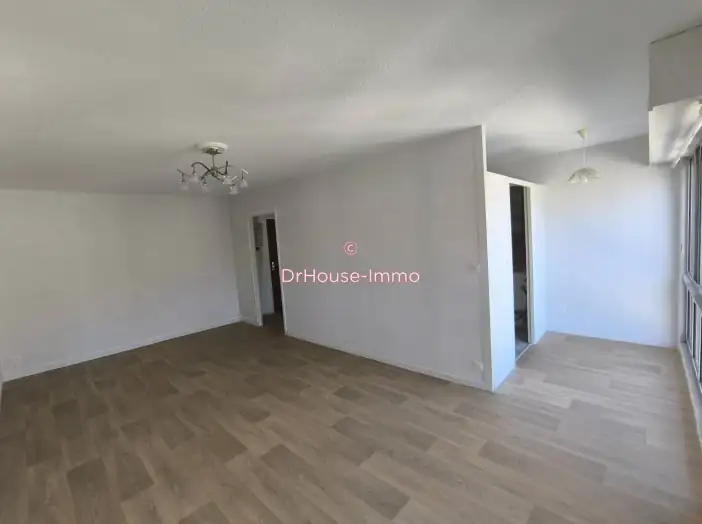 Appartement 2 pièces de 51 m² - Le Mans (72000)