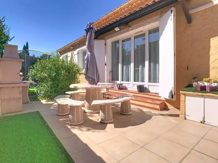 Image des la section Servies