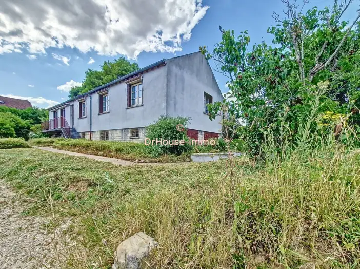 Maison 6 pièces de 110 m² - Orgeval (78630)