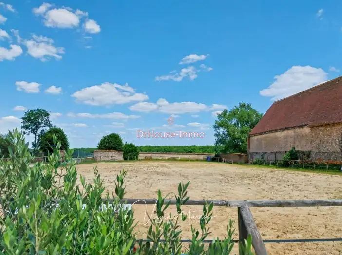 Maison 7 pièces de 210 m² - Châteauneuf-en-Thymerais (28170)