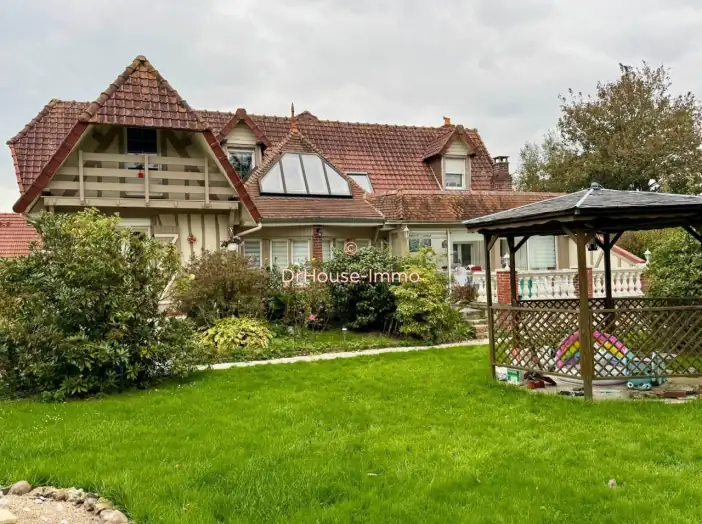 Maison 7 pièces de 185 m² - Gouchaupre (76630)