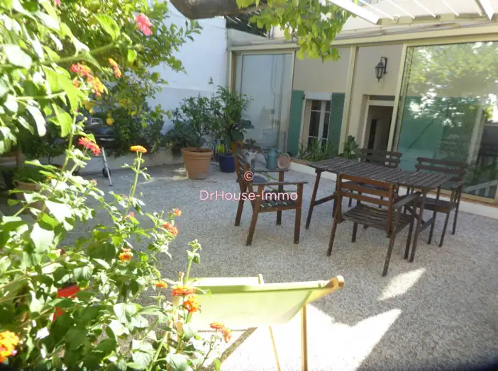 Maison 7 pièces de 112 m² - Marseille (13004)