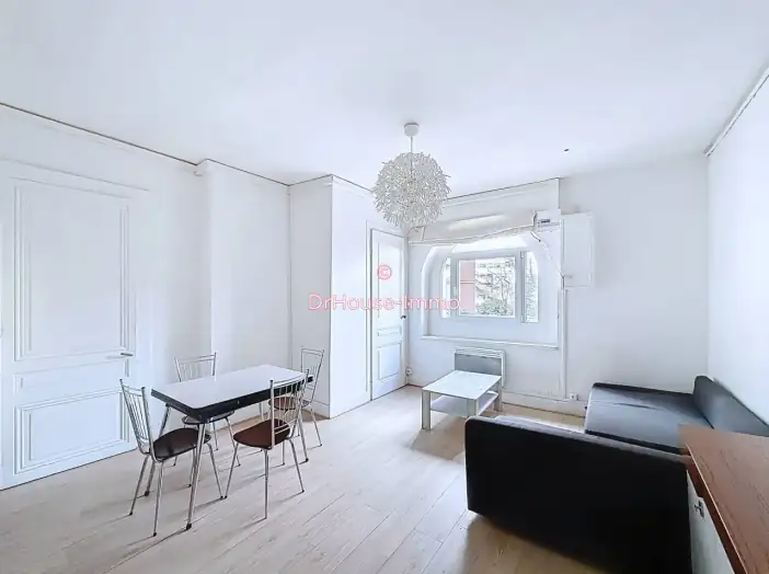 Appartement 1 pièce de 29 m² - Saint-Étienne (42000)