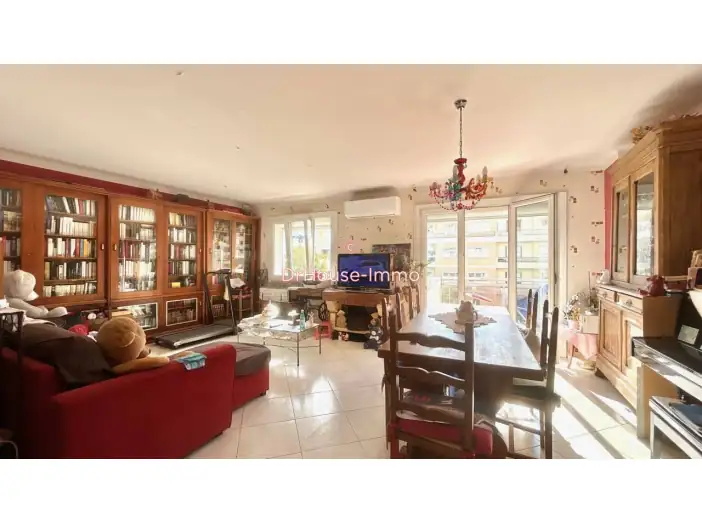 Appartement 4 pièces de 68 m² - Toulon (83000)