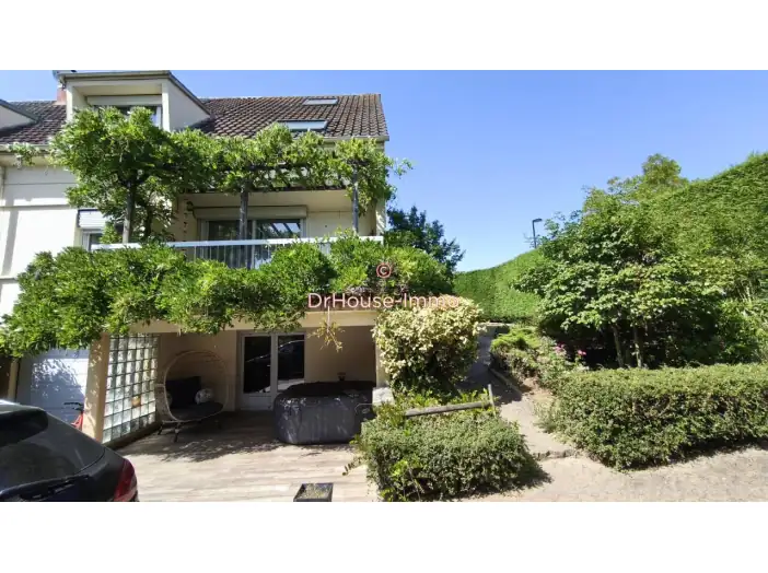 Maison 7 pièces de 143 m² - Marcoussis (91460)
