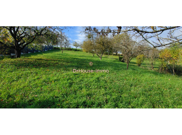 Terrain de 1 215 m² - Pierreville (54160)