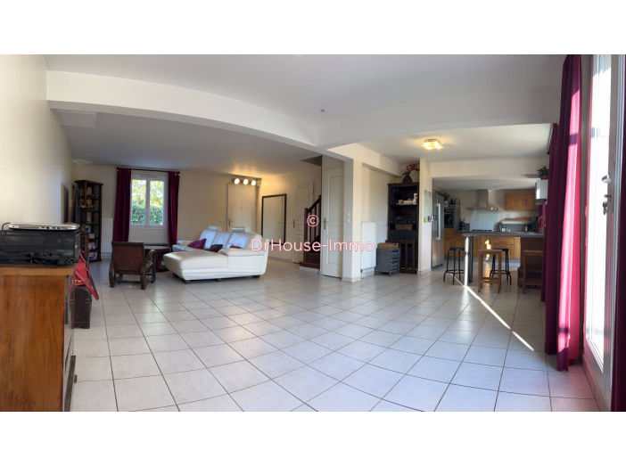 Maison 6 pièces de 123 m² - Tigery (91250)