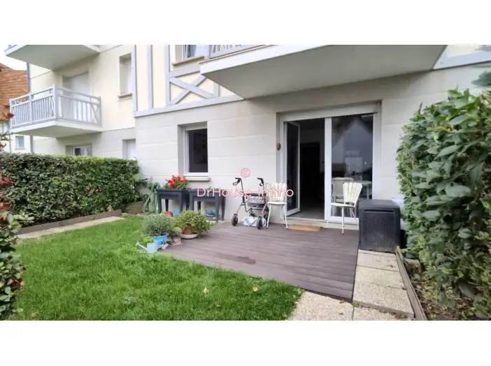Appartement 2 pièces de 41 m² - Courseulles-sur-Mer (14470)
