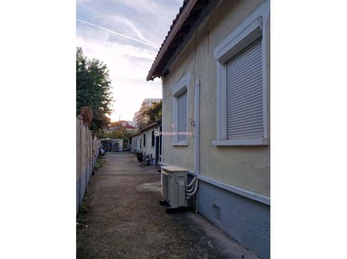 Immeuble 10 pièces de 250 m² - Vitry-sur-Seine (94400)