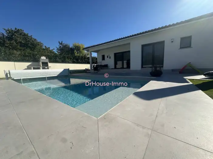 Maison 5 pièces de 145 m² - Croignon (33750)