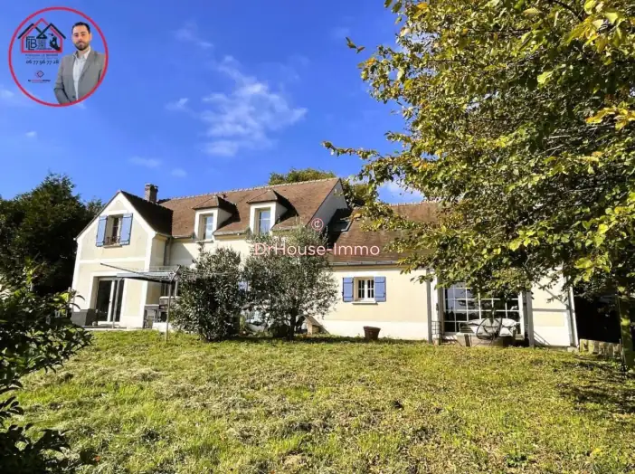 Maison 7 pièces de 245 m² - Lainville-en-Vexin (78440)