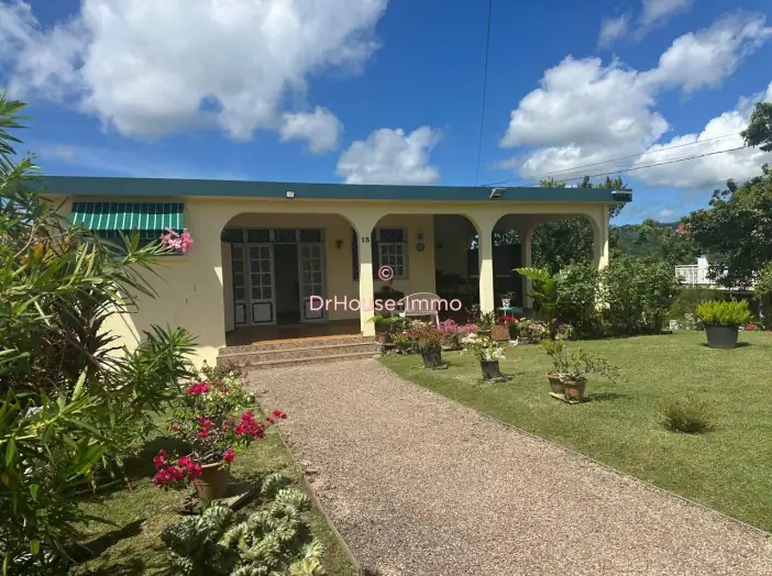 Maison 5 pièces de 120 m² - Fort-de-France (97200)