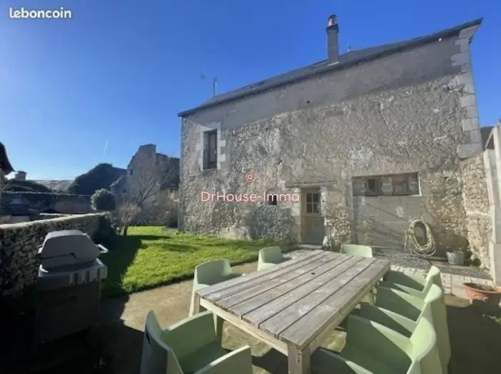 Maison 6 pièces de 147 m² - Château-la-Vallière (37330)