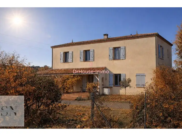 Maison 6 pièces de 221 m² - La Sauvetat-sur-Lède (47150)