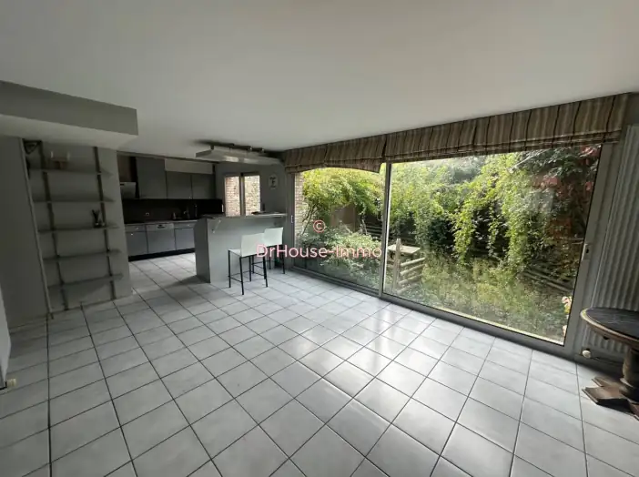 Maison 8 pièces de 233 m² - Dunkerque (59240)