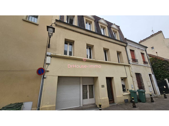 Immeuble de 270 m² - Mantes-la-Jolie (78200)