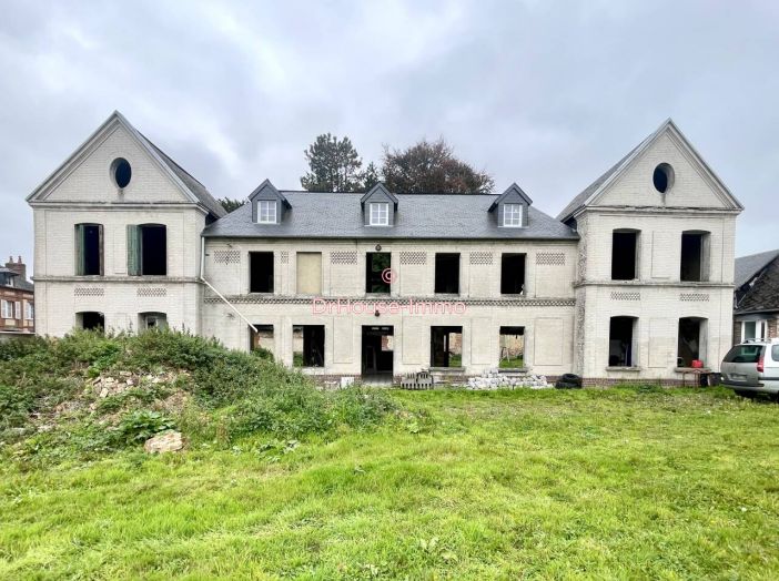 Immeuble 12 pièces de 300 m² - Grandes-Ventes (76950)