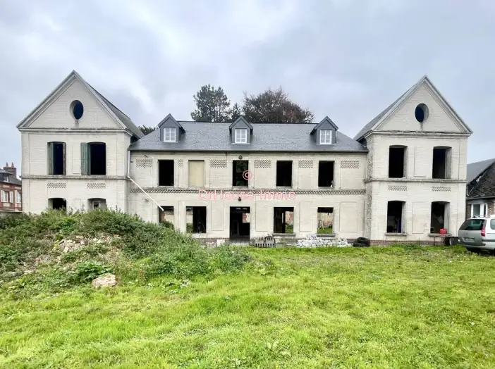 Immeuble 12 pièces de 300 m² - Grandes-Ventes (76950)