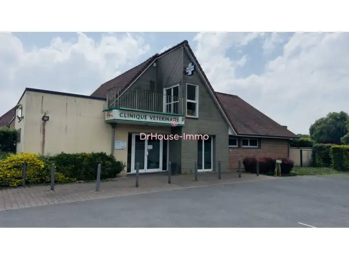 Immeuble commercial de 313 m² - Rebreuve-Ranchicourt (62150)