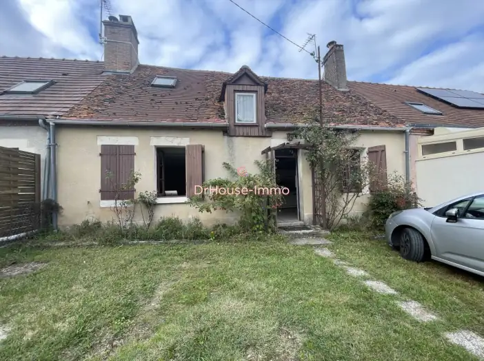 Maison 3 pièces de 100 m² - Lion-en-Sullias (45600)