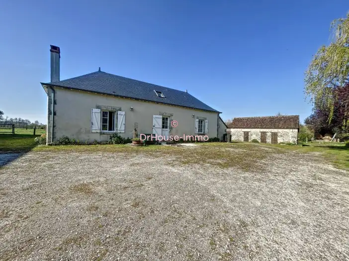 Maison 6 pièces de 208 m² - Château-la-Vallière (37330)