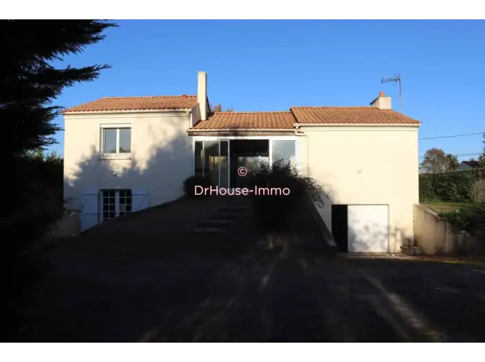 Maison 5 pièces de 97 m² - Saint-Étienne-de-Mer-Morte (44270)