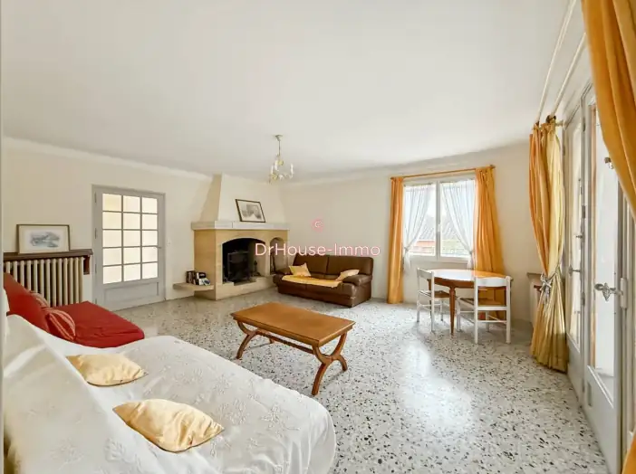 Maison 5 pièces de 226 m² - Aubignan (84810)