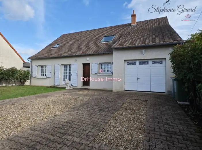 Maison 8 pièces de 200 m² - Saran (45770)