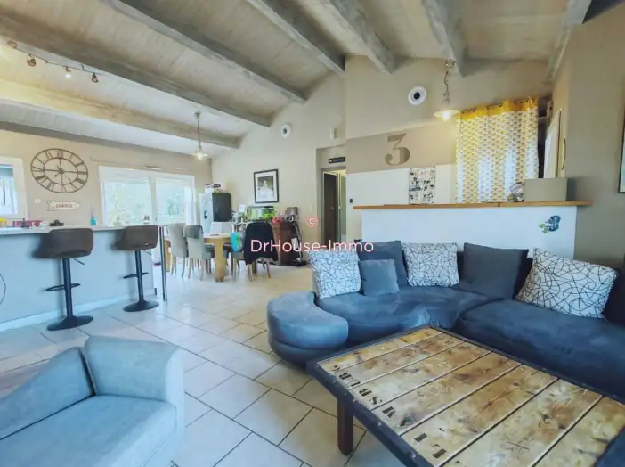 Maison 5 pièces de 114 m² - Puyravault (85450)