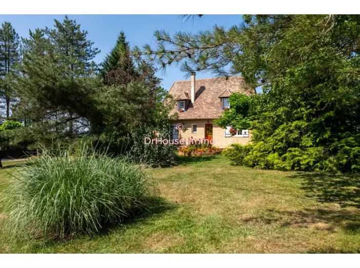 Maison 4 pièces de 105 m² - Boulazac (24750)